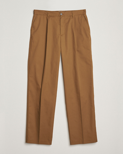 LES DEUX Reece Pleated Heavy Twill Pant Dark Sand – Marron