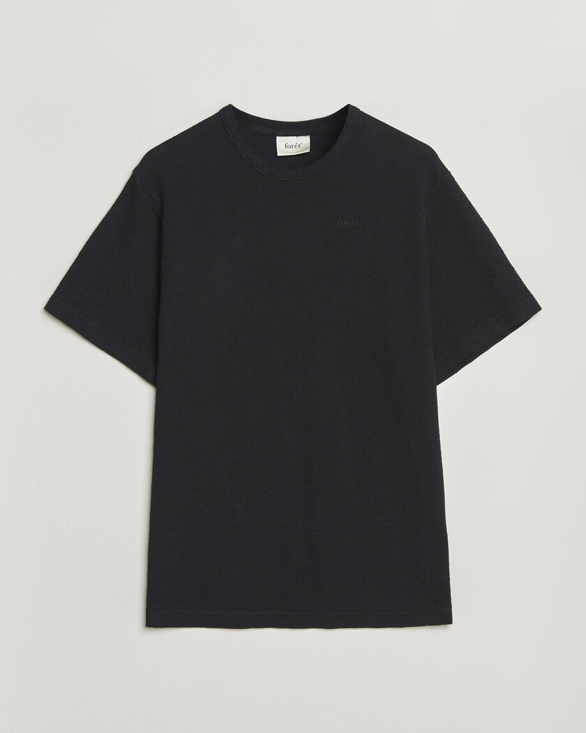 Forét Fir Structured T-Shirt Black – Noir