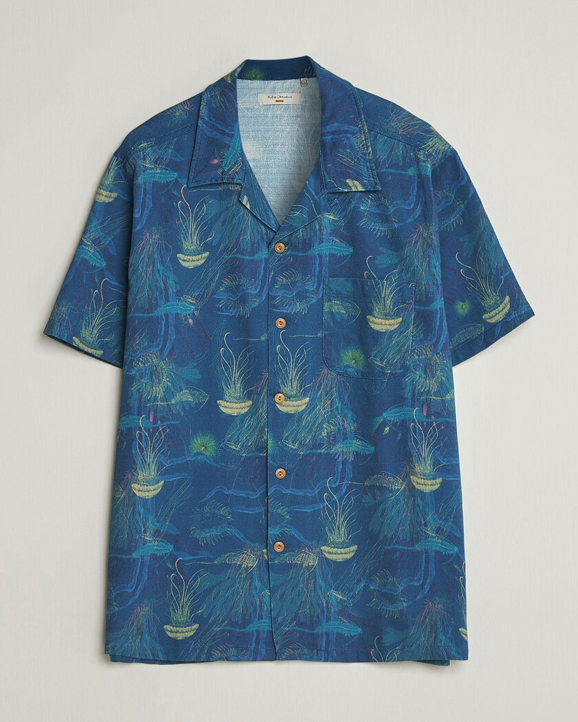 Nudie Jeans Arvid Hawaii Shirt Deep Sea – Bleu