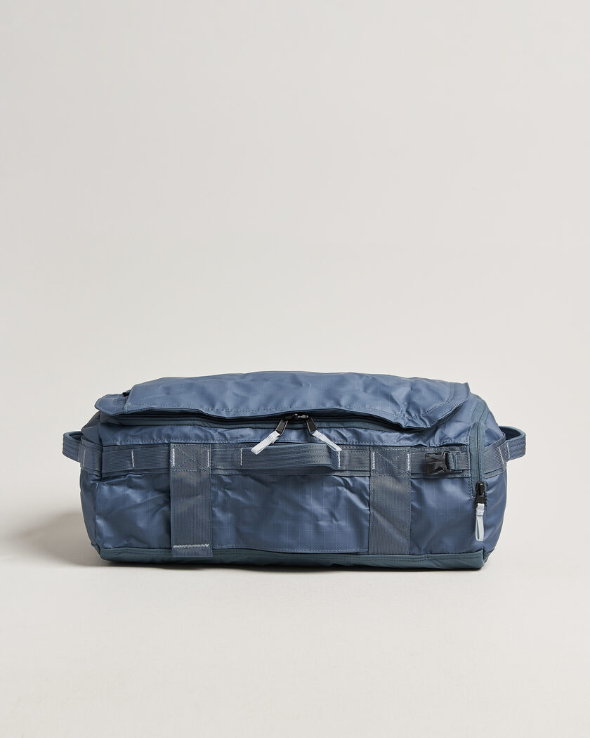 The North Face Base Camp Voyager Duffel 32 Granite Grey – Gris