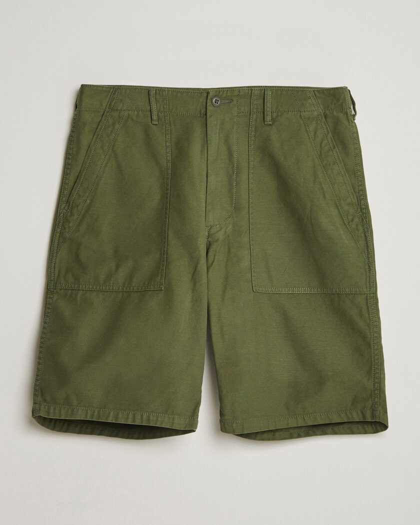 BEAMS PLUS MIL Utility Sateen Shorts Olive – Vert