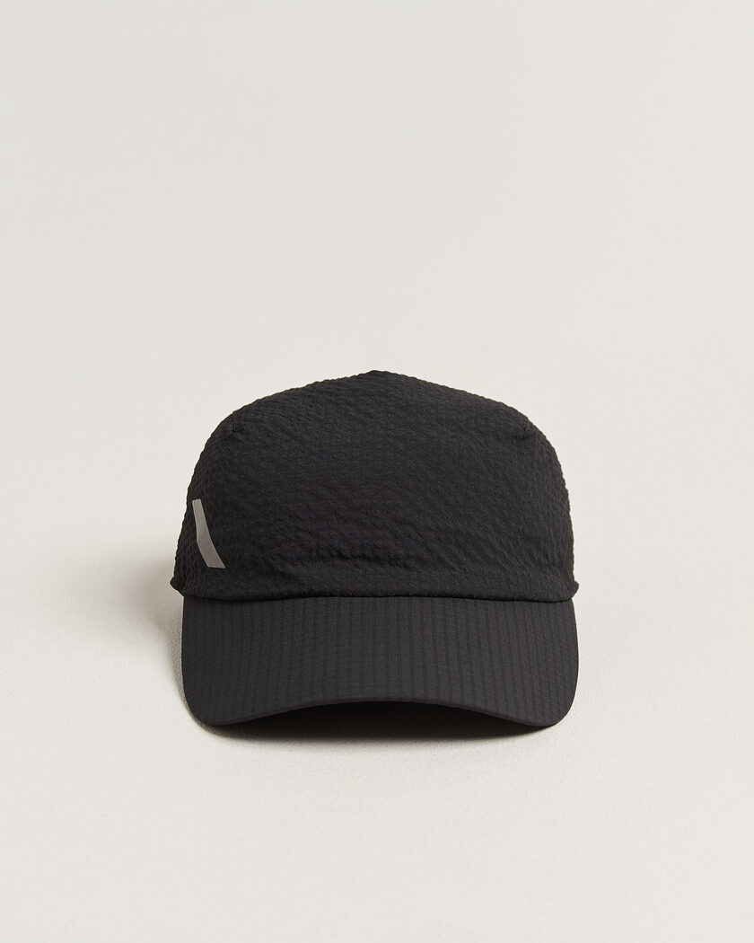 SOAR Running Dart Cap Black – Noir