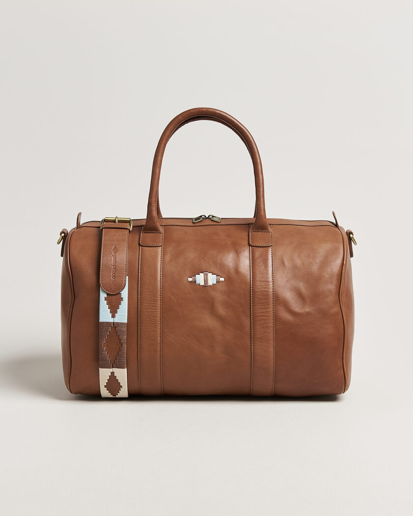 Pampeano Varon Small Leather Weekend Bag Tan – Marron