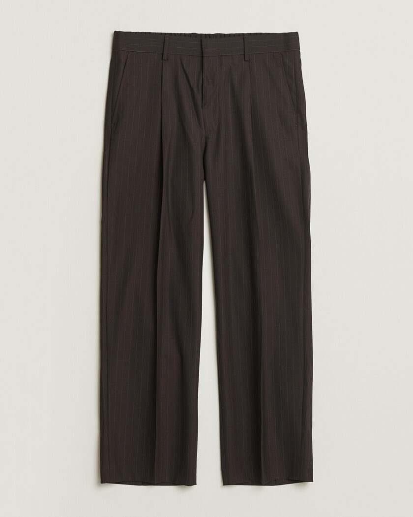 NN07 Kay Pinstriped Pleated Trousers Dark Brown – Marron