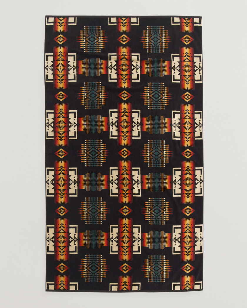 Pendleton Oversized Jacquard Spa Towel Black – Noir