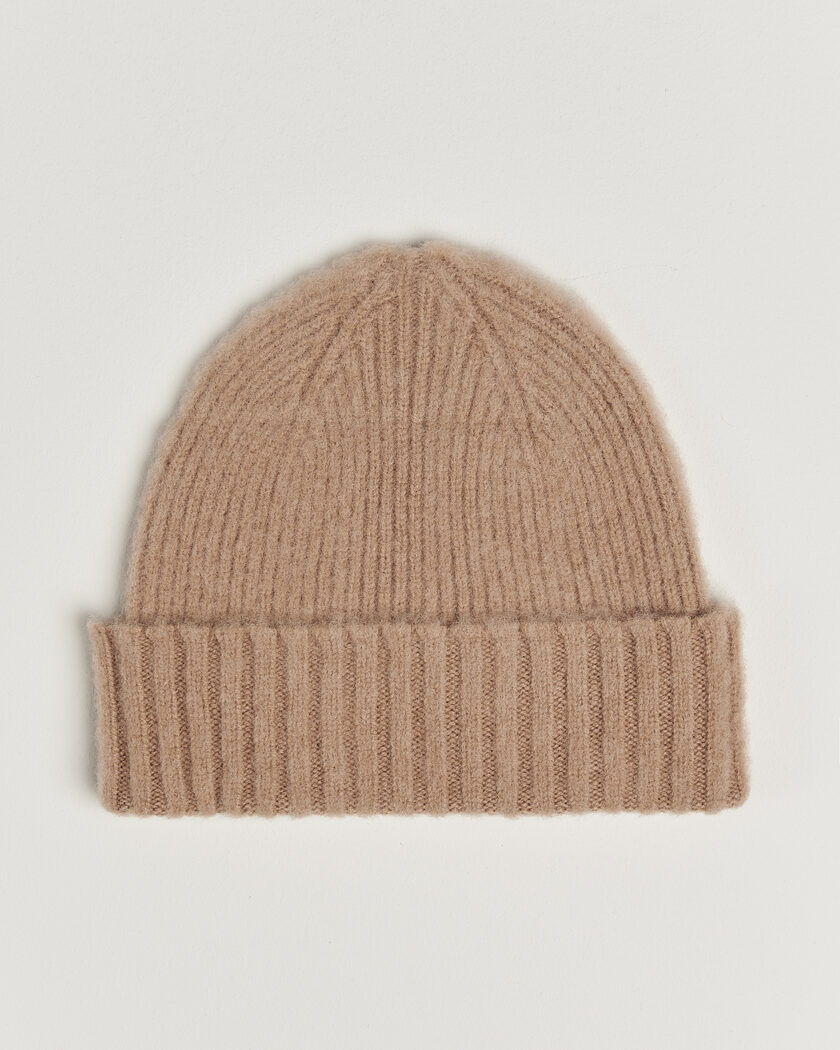 Robert Mackie Rona Ribbed Shaggy Lambswool Beanie Camel – Marron