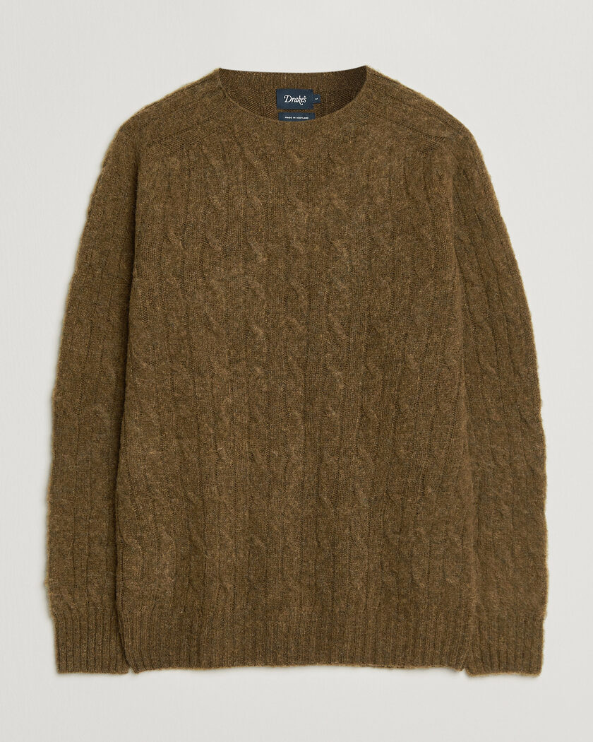 Drake's Brushed Shetland Cable Crew Moorland Olive – Vert