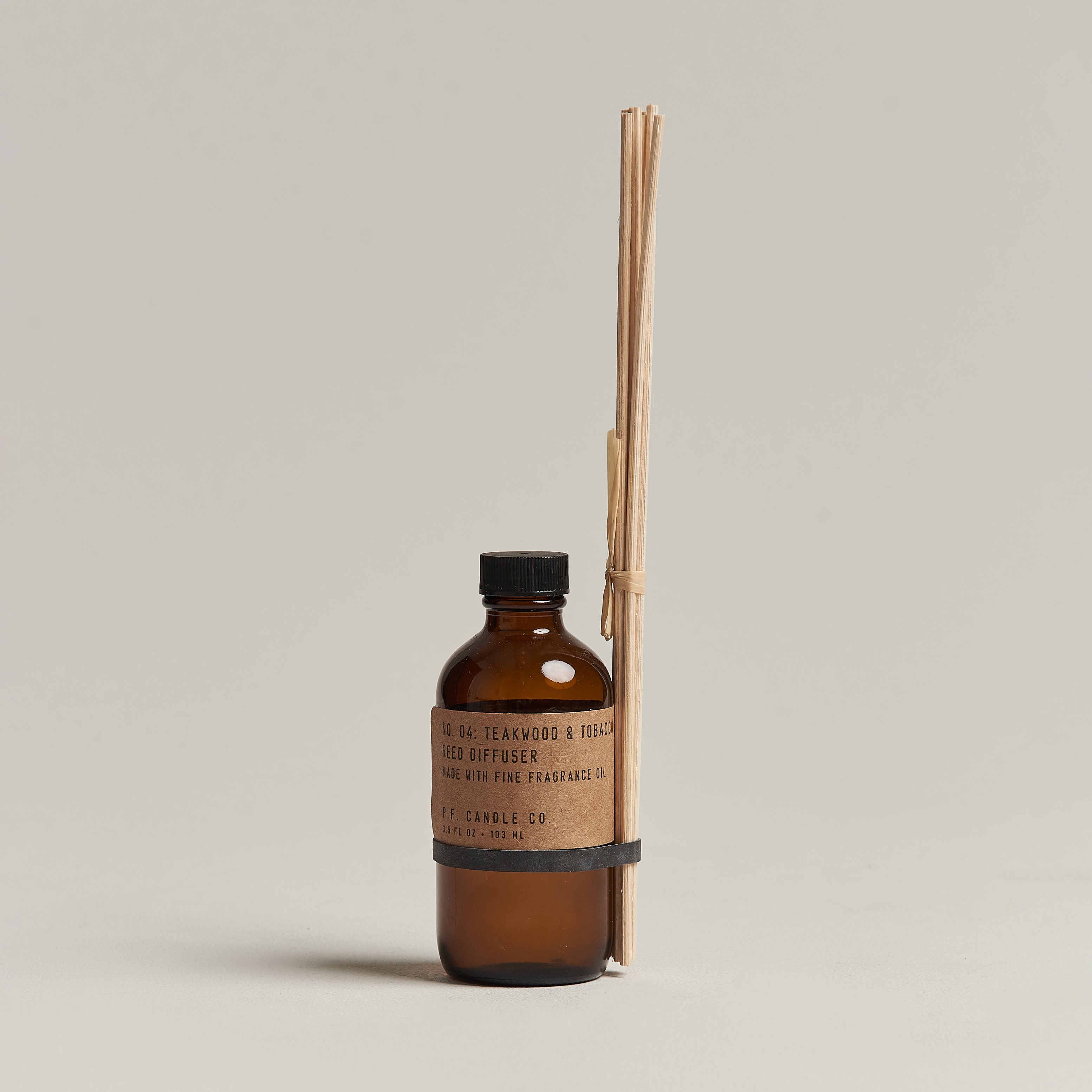 Tfp Reed Diffuser P.F. Candle Co. Reed Diffuser No. 4 Teakwood & Tobacco 103ml - Acheter P.F.