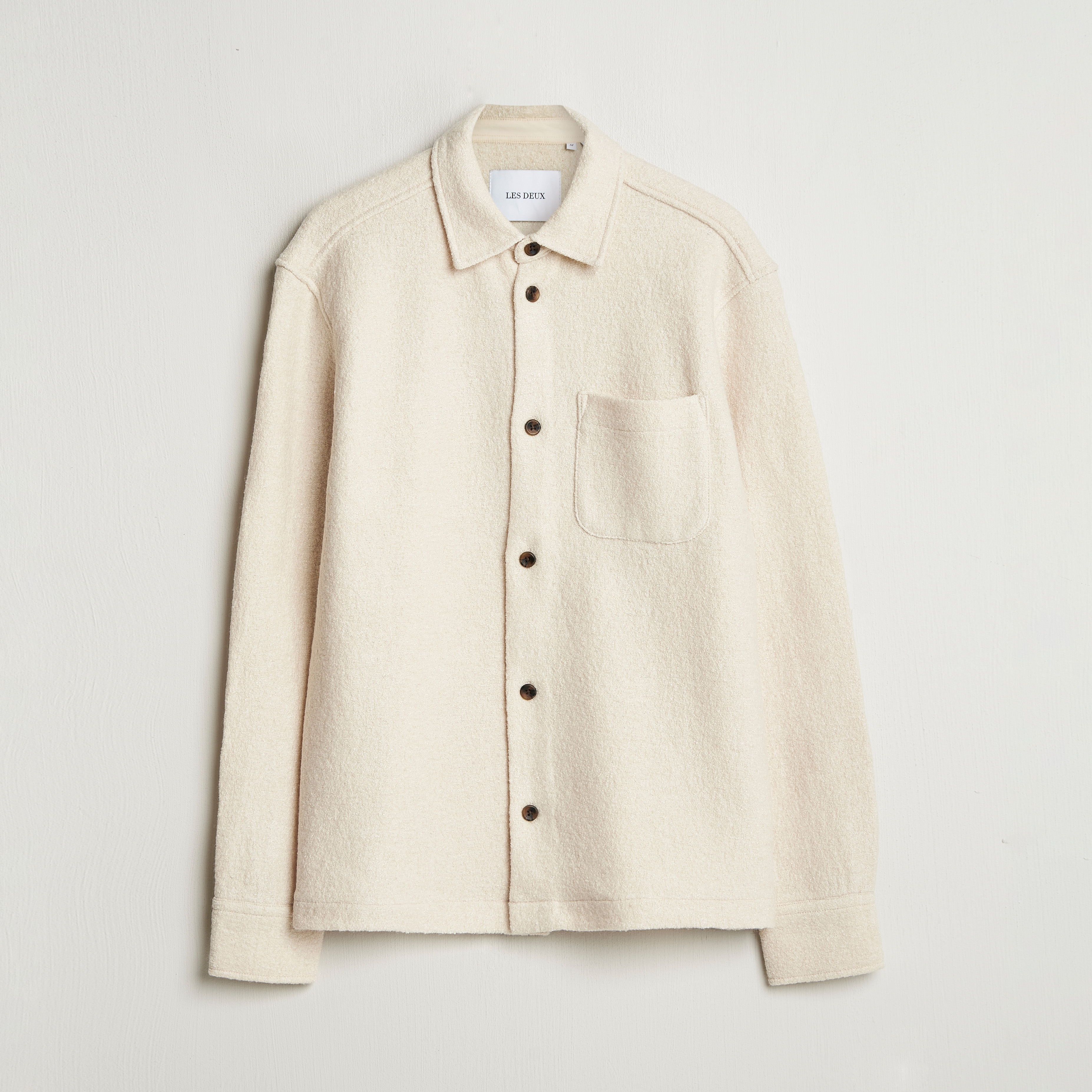 Les Deux Kaleb Boucle Overshirt Ivory - Acheter LES DEUX CareOfCarl.fr.