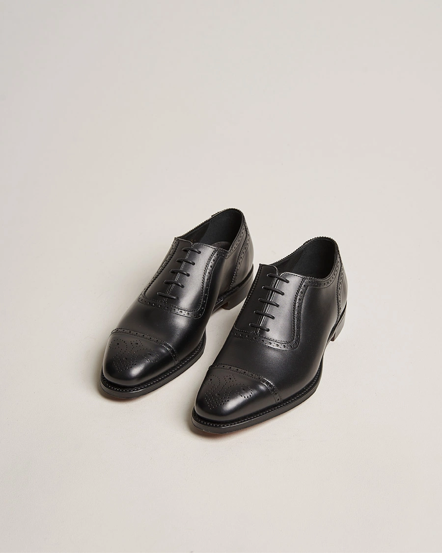 Homme | Handgjorda skor - Skoblockskampanj | Loake 1880 | Strand Brogue Black Calf