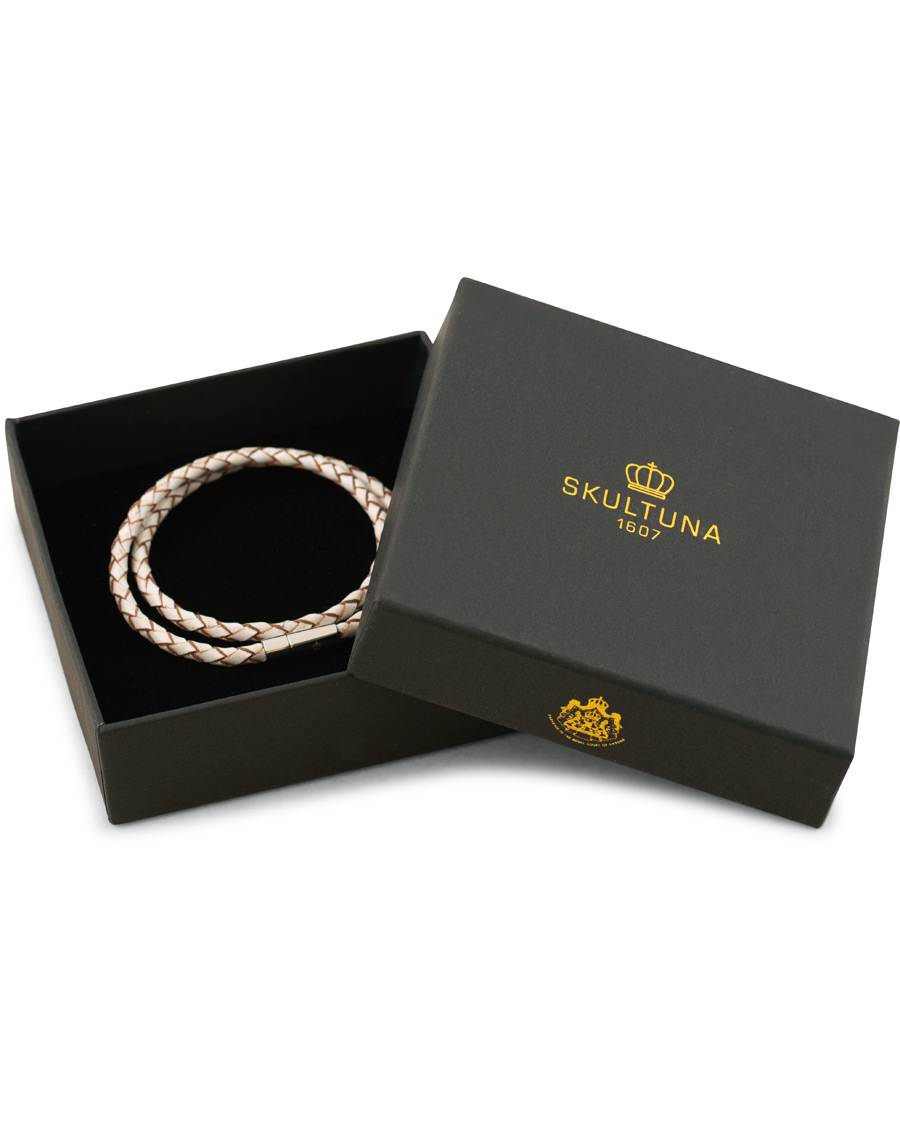 Homme | Skultuna Two Row Leather Bracelet White Silver | Skultuna | Two Row Leather Bracelet White Silver