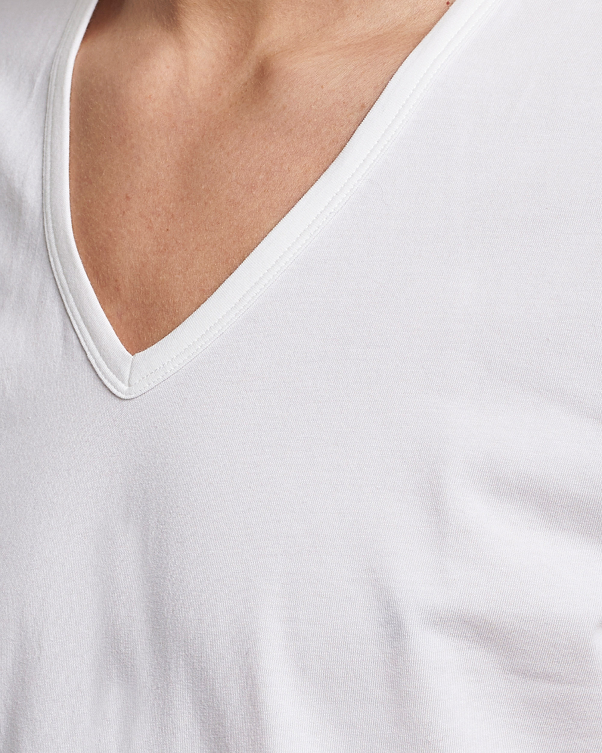 Homme | T-shirts | Calvin Klein | Cotton V-Neck Tee 2-Pack White
