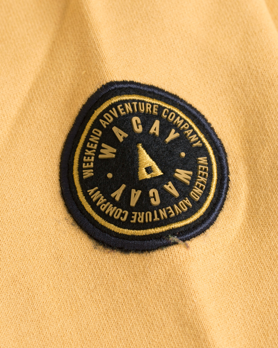 Homme | Pulls Et Tricots | WACAY | Badge Sweatshirts Faded Yellow