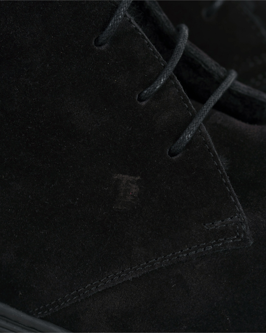 Homme | Tod's Shearling Lined Gommino Chukka Boot Black | Tod's | Shearling Lined Gommino Chukka Boot Black