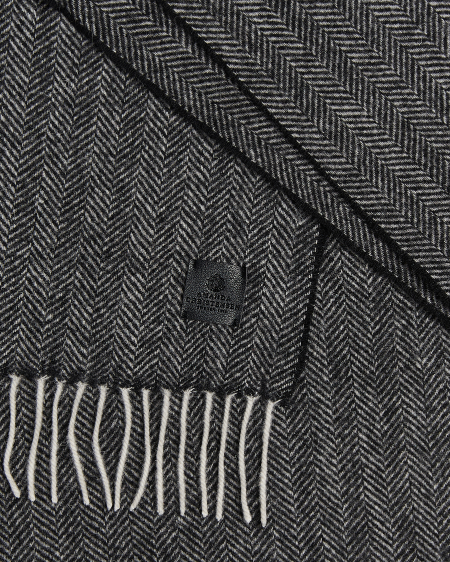 Homme | Amanda Christensen Wool Herringbone Scarf Black | Amanda Christensen | Wool Herringbone Scarf Black