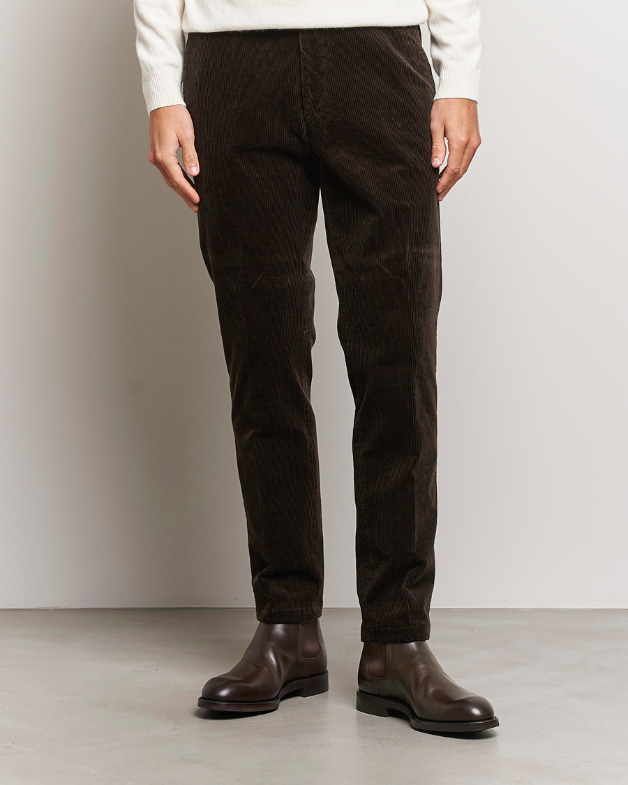 Homme | Pantalons | Oscar Jacobson | Denz Corduroy Trousers Dark Brown