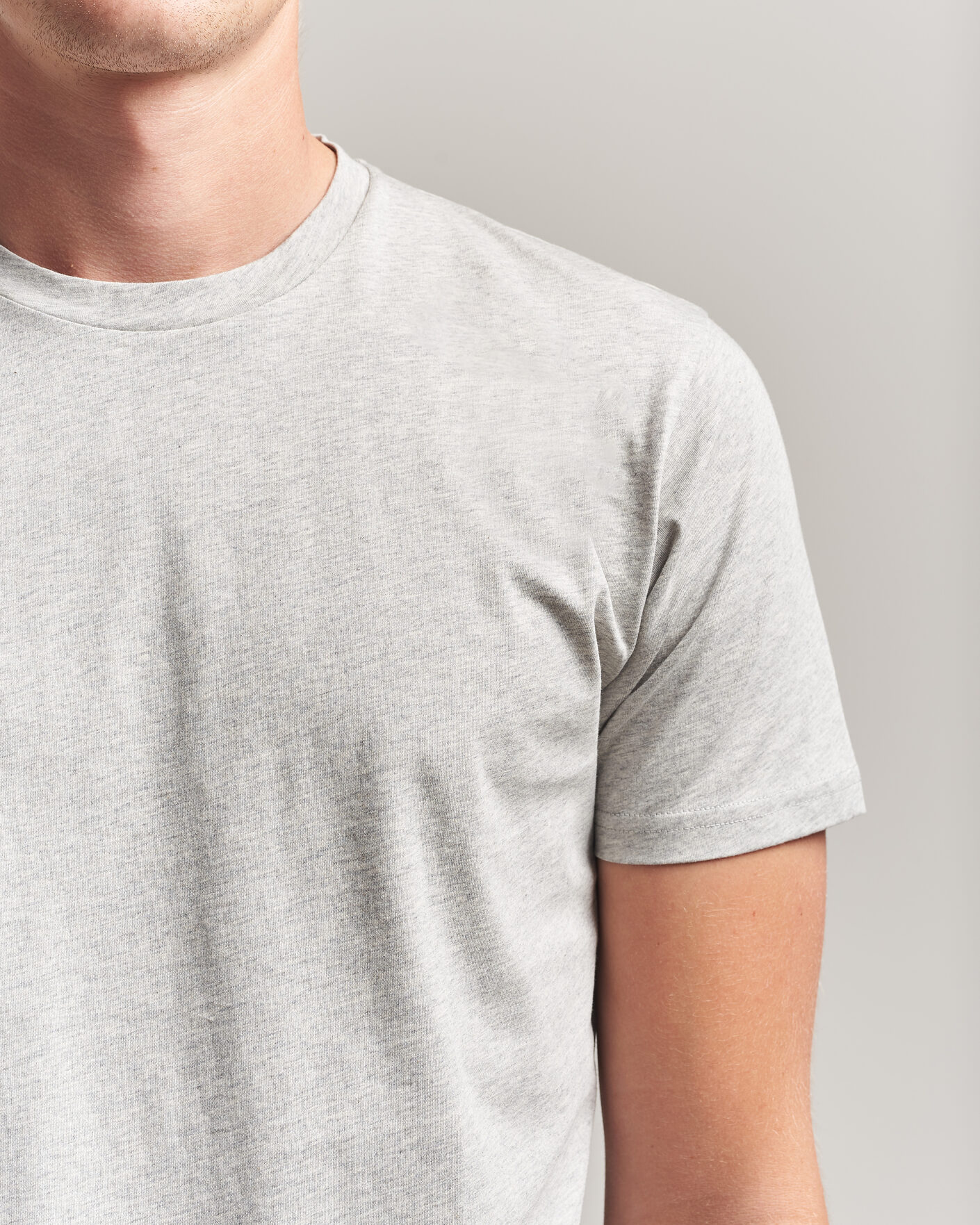 Homme | T-shirts | Sunspel | Riviera Midweight T-Shirt Grey Melange