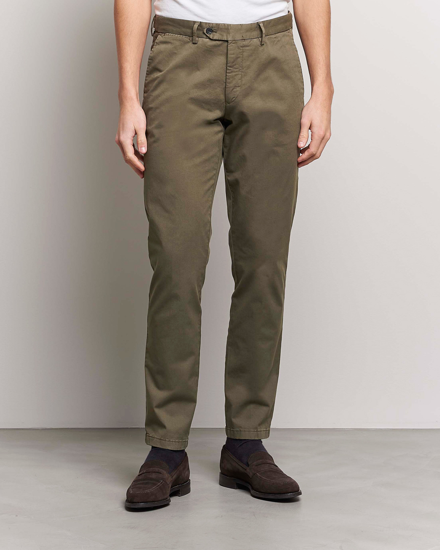 Homme | Pantalons | Oscar Jacobson | Danwick Side Adjusters Chino Olive