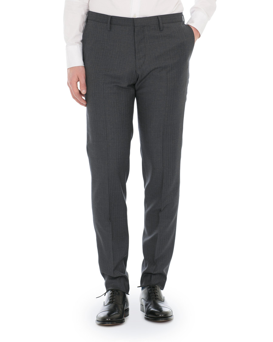 Homme | Pantalons | Tiger of Sweden | Todd Pinstripe Trousers Grey