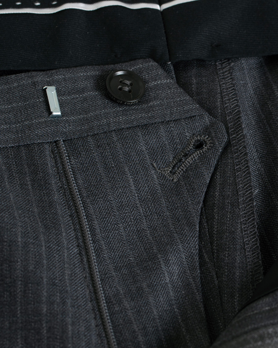 Homme | Pantalons | Tiger of Sweden | Todd Pinstripe Trousers Grey