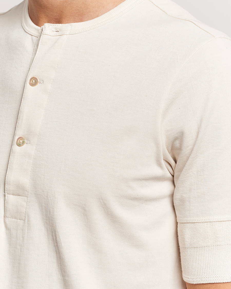 Homme | T-shirts | Merz b. Schwanen | Short Sleeve Organic Cotton Henley Nature