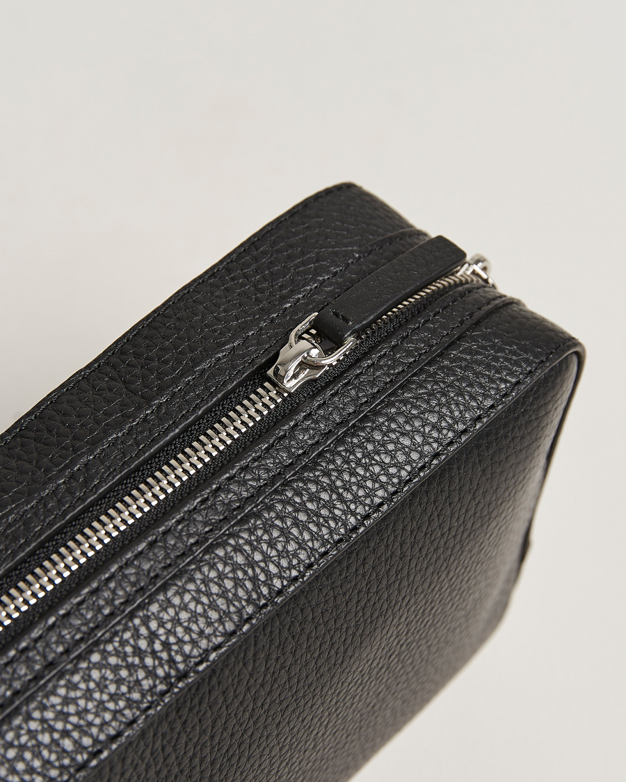 Homme | Tiger of Sweden Wes Grained Leather Toilet Bag Black | Tiger of Sweden | Wes Grained Leather Toilet Bag Black