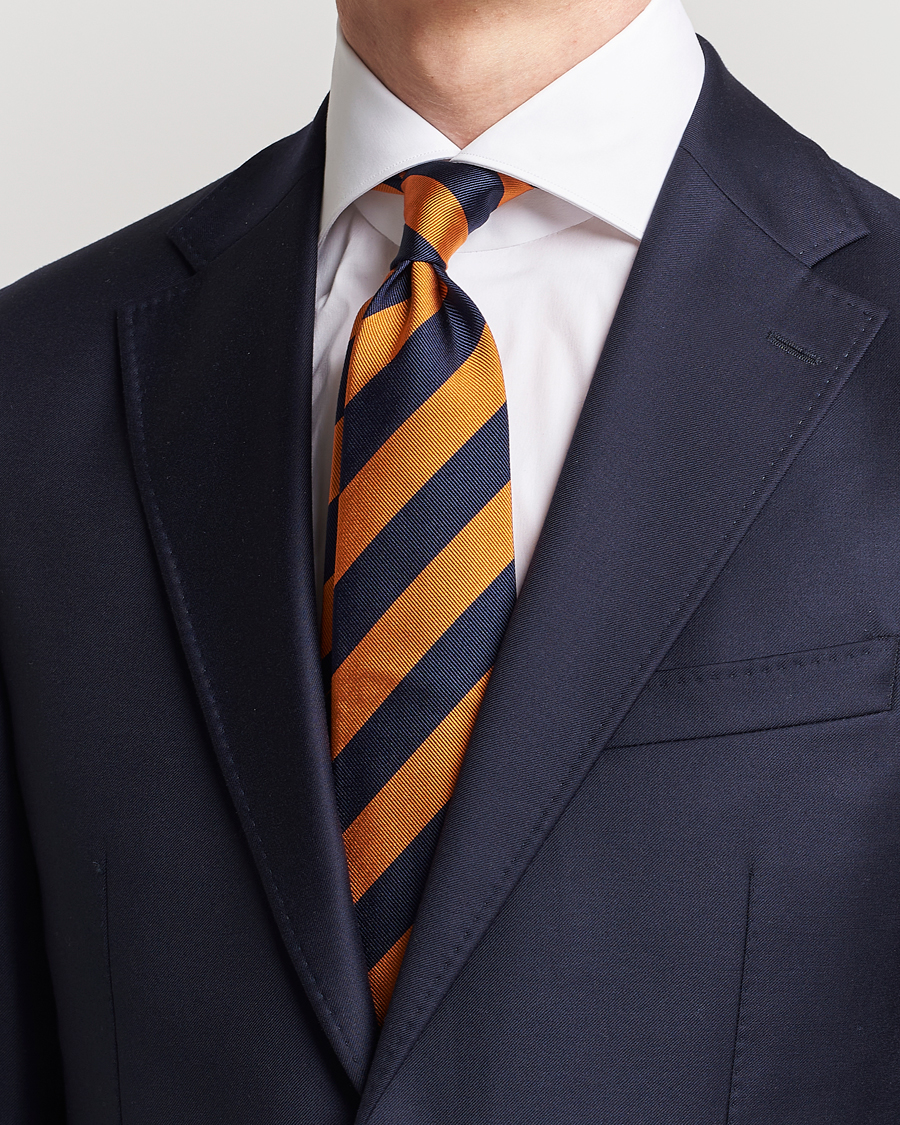 Homme | Costume Sombre | Amanda Christensen | Regemental Stripe Classic Tie 8 cm Orange/Navy