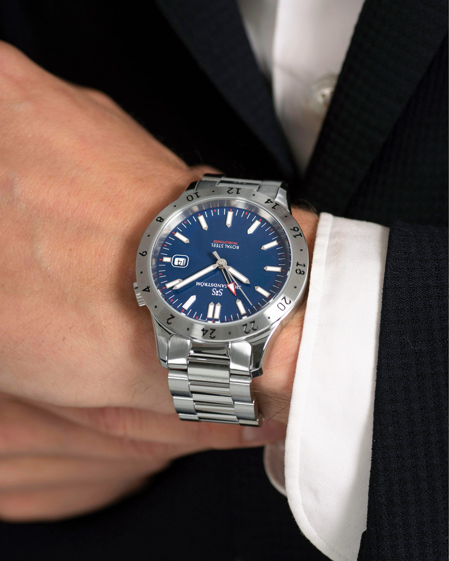Homme | Fine watches | Sjöö Sandström | Royal Steel Worldtimer 41mm Blue with Steel