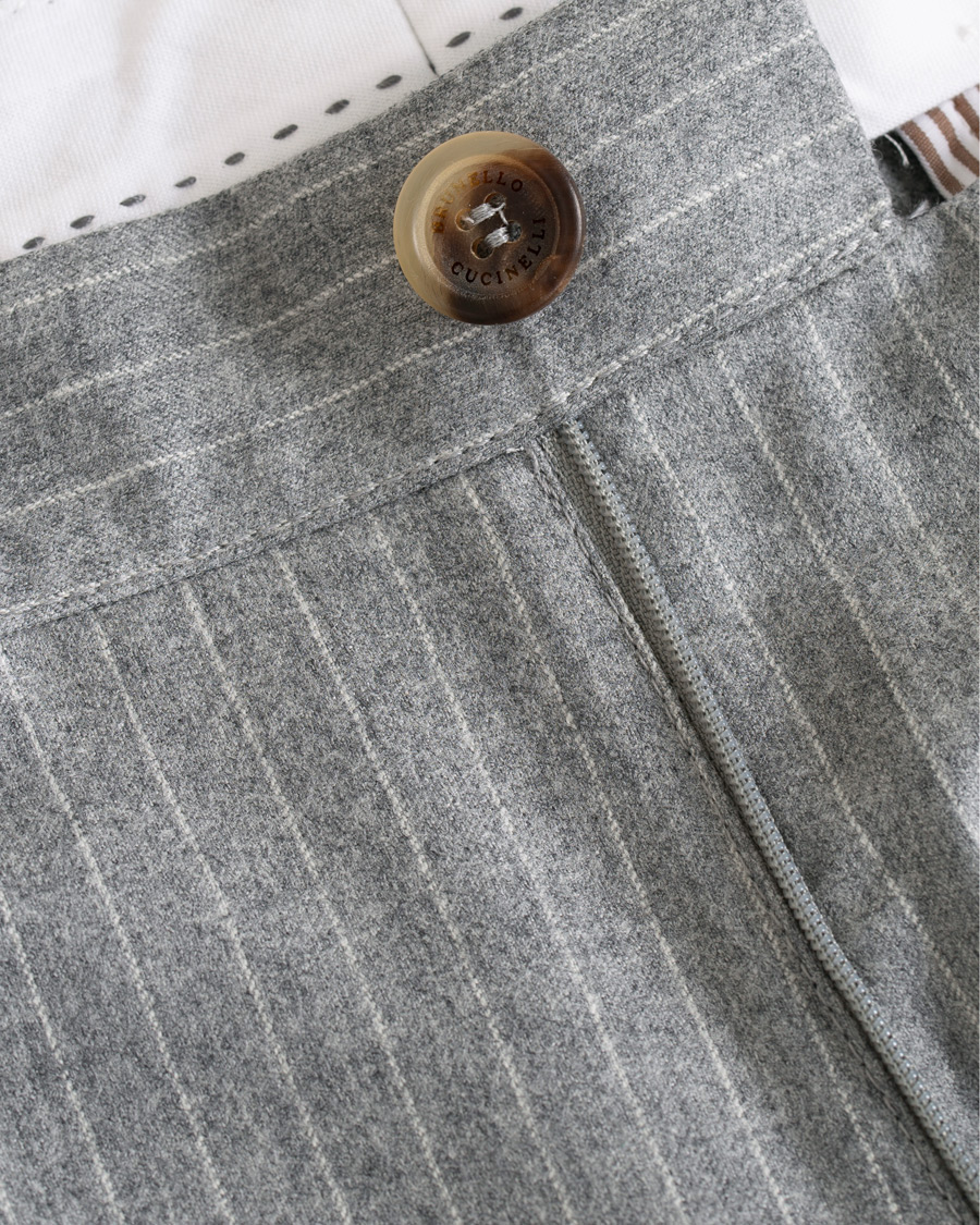 Homme | Pantalons | Brunello Cucinelli | Slim Fit Pin Stripe Pleated Flannel Trousers Light Grey