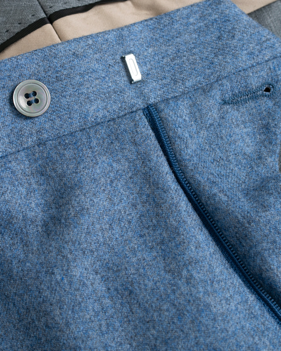 Homme | Pantalons | Oscar Jacobson | Dean Turn Up Flannel Trousers Light Blue