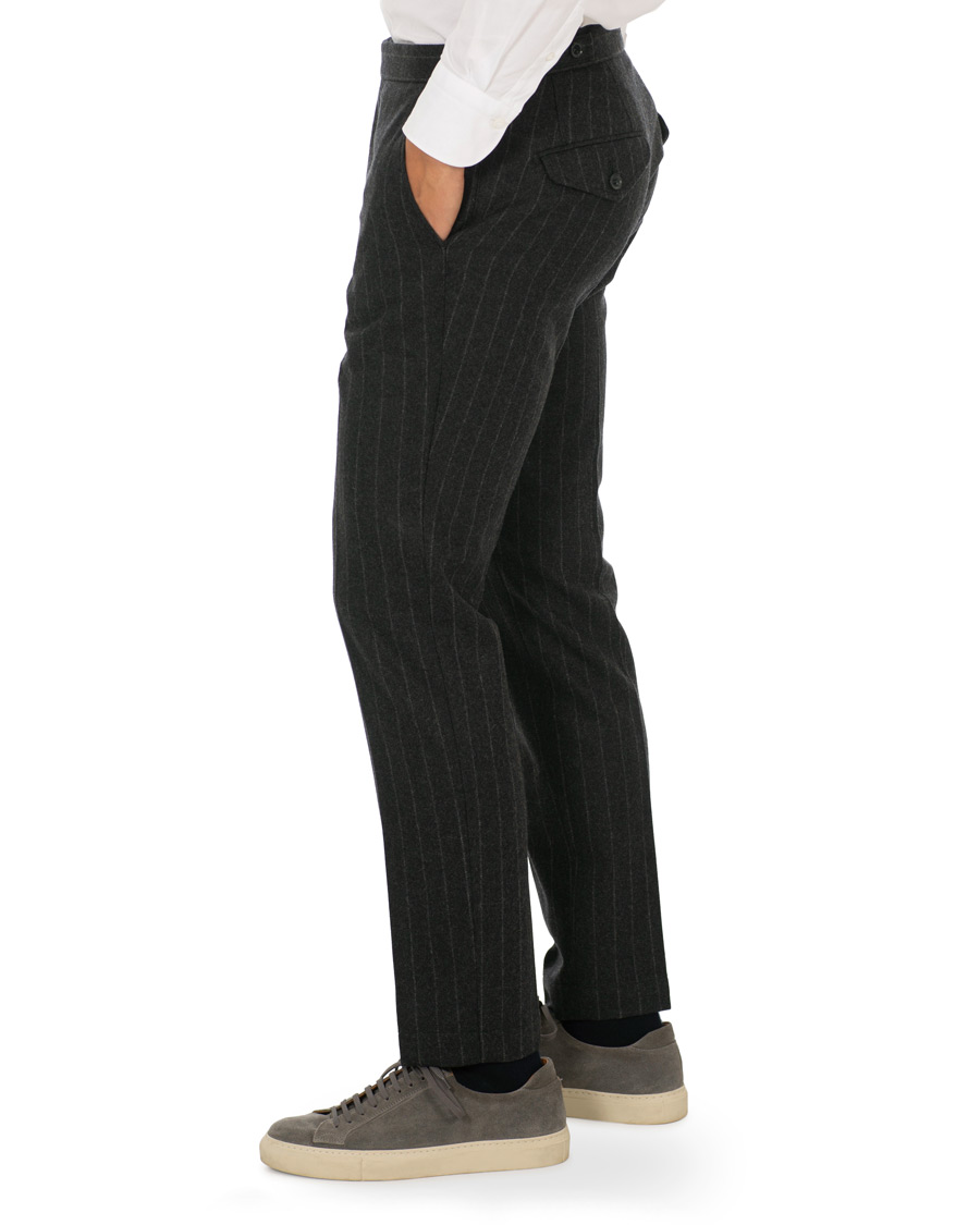 Homme | Pantalons | Oscar Jacobson | Nilo Chalkstripe Side Adjuster Trousers Dark Grey