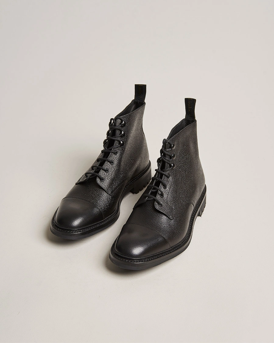 Homme | Chaussures Faites Main | Loake 1880 | Sedbergh Derby Boot Black Calf Grain