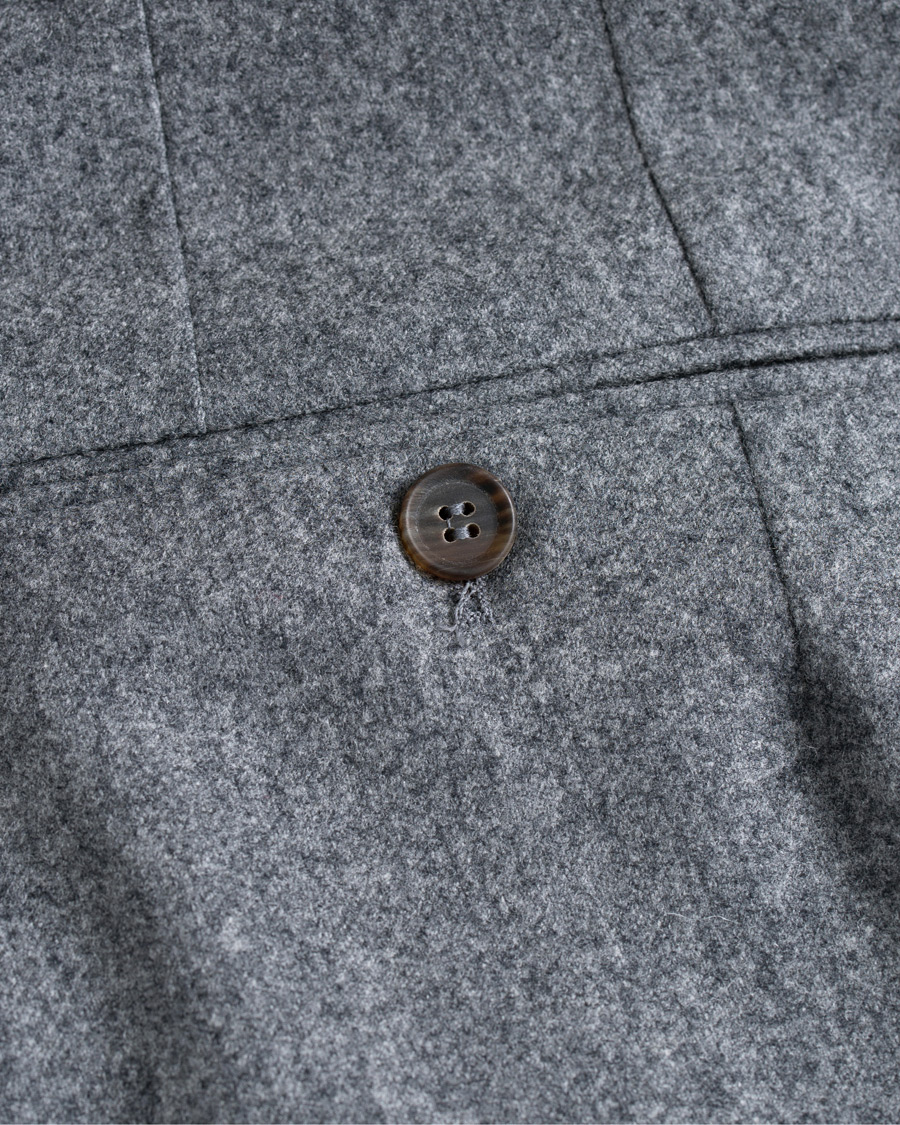 Homme | Pantalons | Berg&Berg | Arnold Pleated Side Adjuster Flanell Trousers Mid Grey