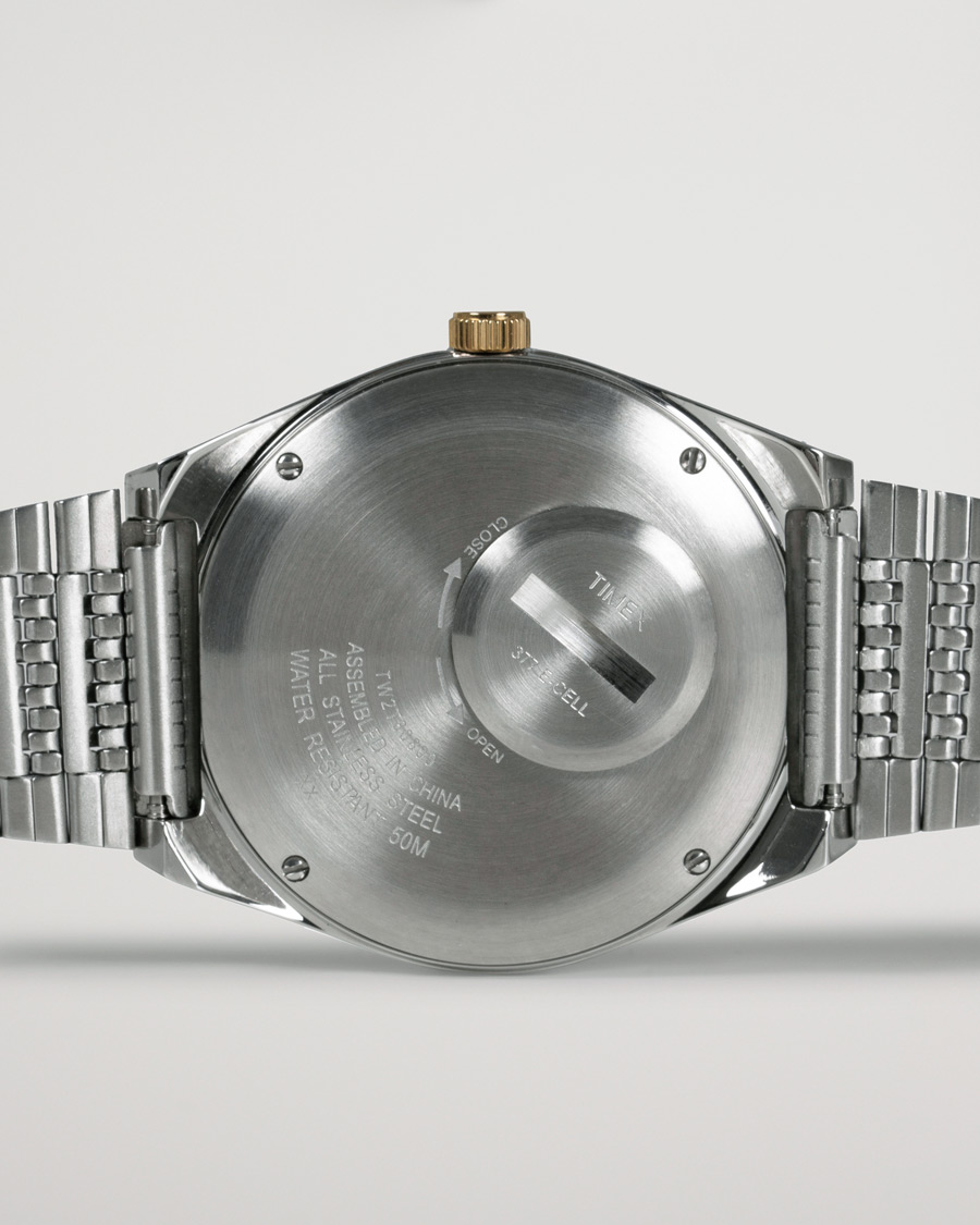 Homme | Timex Q Reissue 1978 Falcon Eye 38mm Steel/Blue Dial | Timex | Q Reissue 1978 Falcon Eye 38mm Steel/Blue Dial