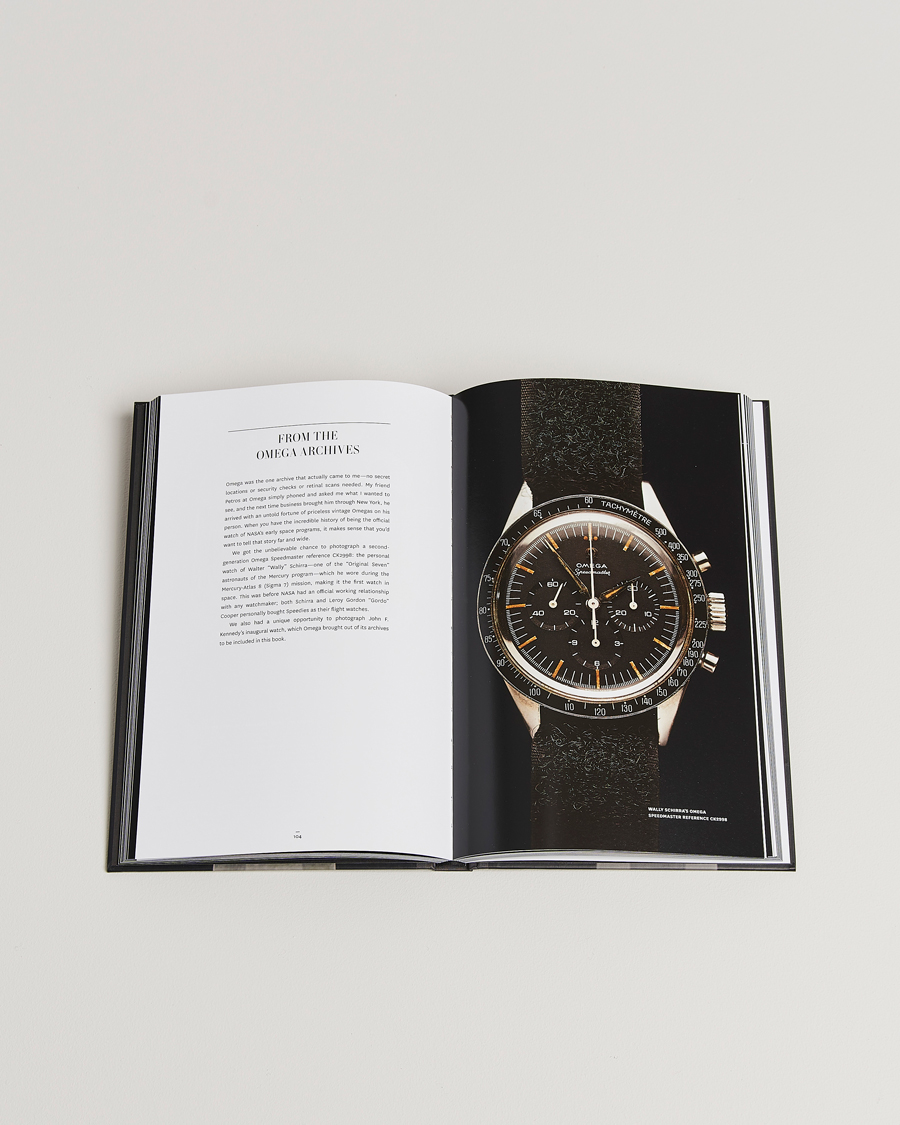 Homme | Livres | New Mags | A Man and His Watch