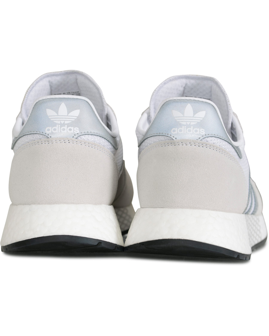 Homme | adidas Originals Marathon Tech Sneaker White | adidas Originals | Marathon Tech Sneaker White