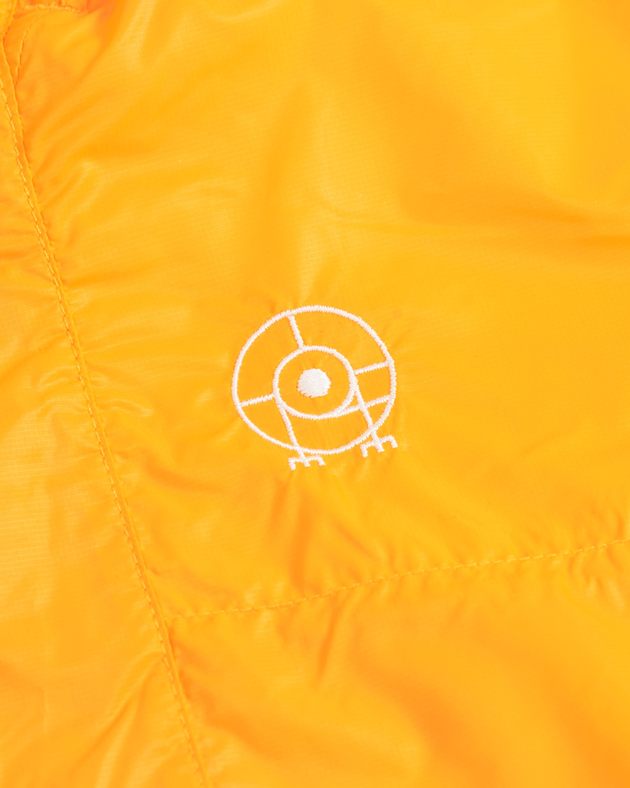 Homme | Shorts | Peak Performance | Ben Gorham Windbreaker Shorts Orange