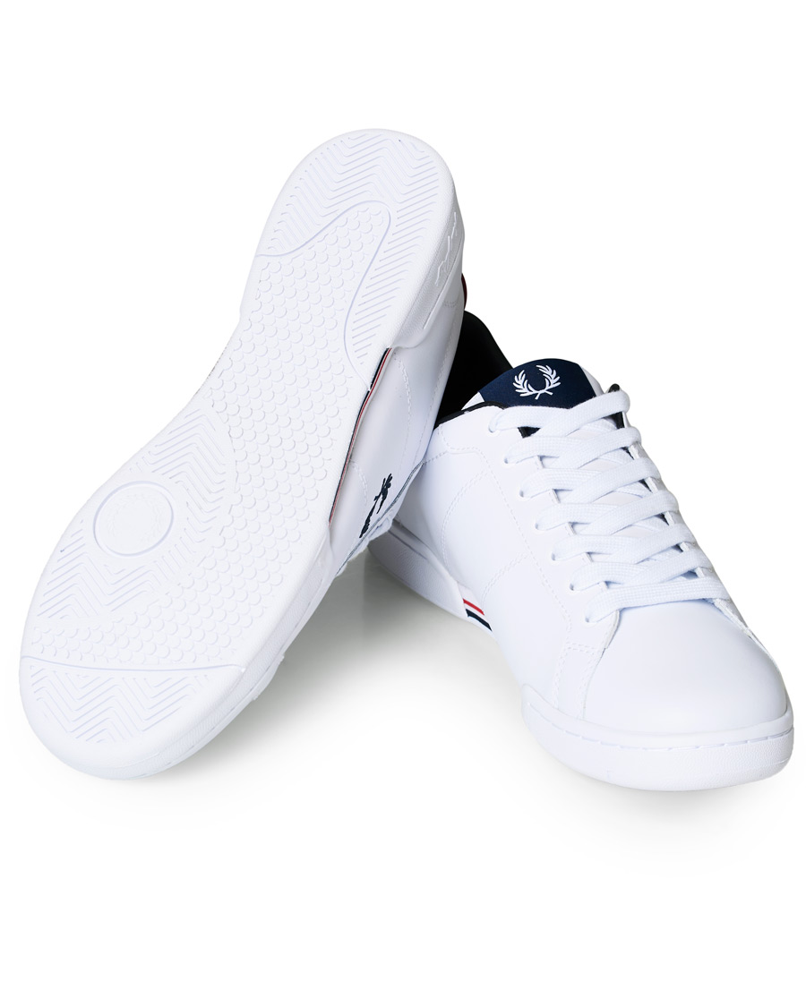 Homme | Fred Perry B722 Leather Sneaker White/Navy | Fred Perry | B722 Leather Sneaker White/Navy