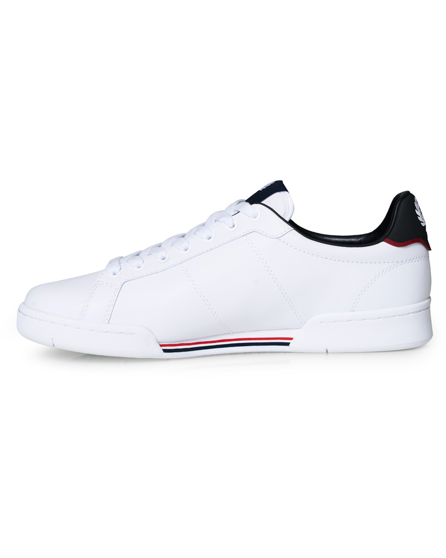 Homme | Fred Perry B722 Leather Sneaker White/Navy | Fred Perry | B722 Leather Sneaker White/Navy