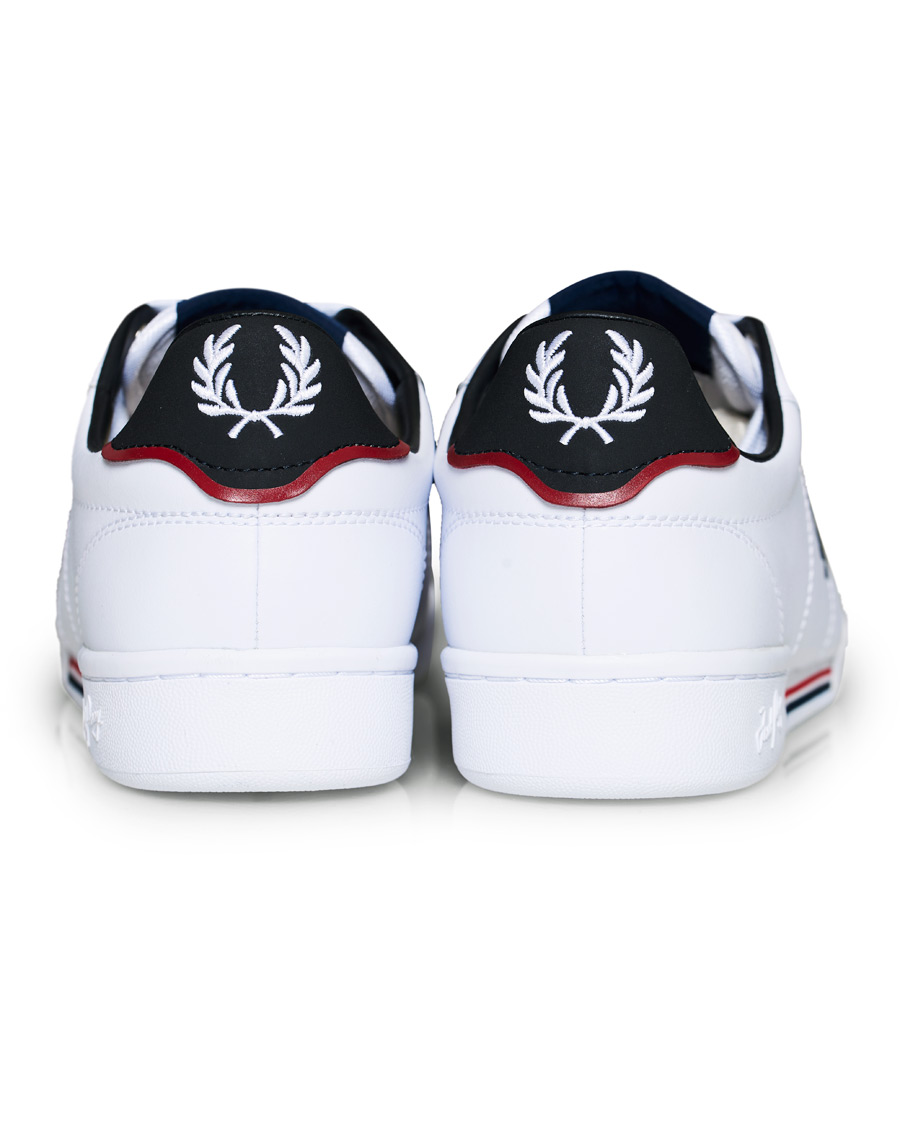 Homme | Fred Perry B722 Leather Sneaker White/Navy | Fred Perry | B722 Leather Sneaker White/Navy