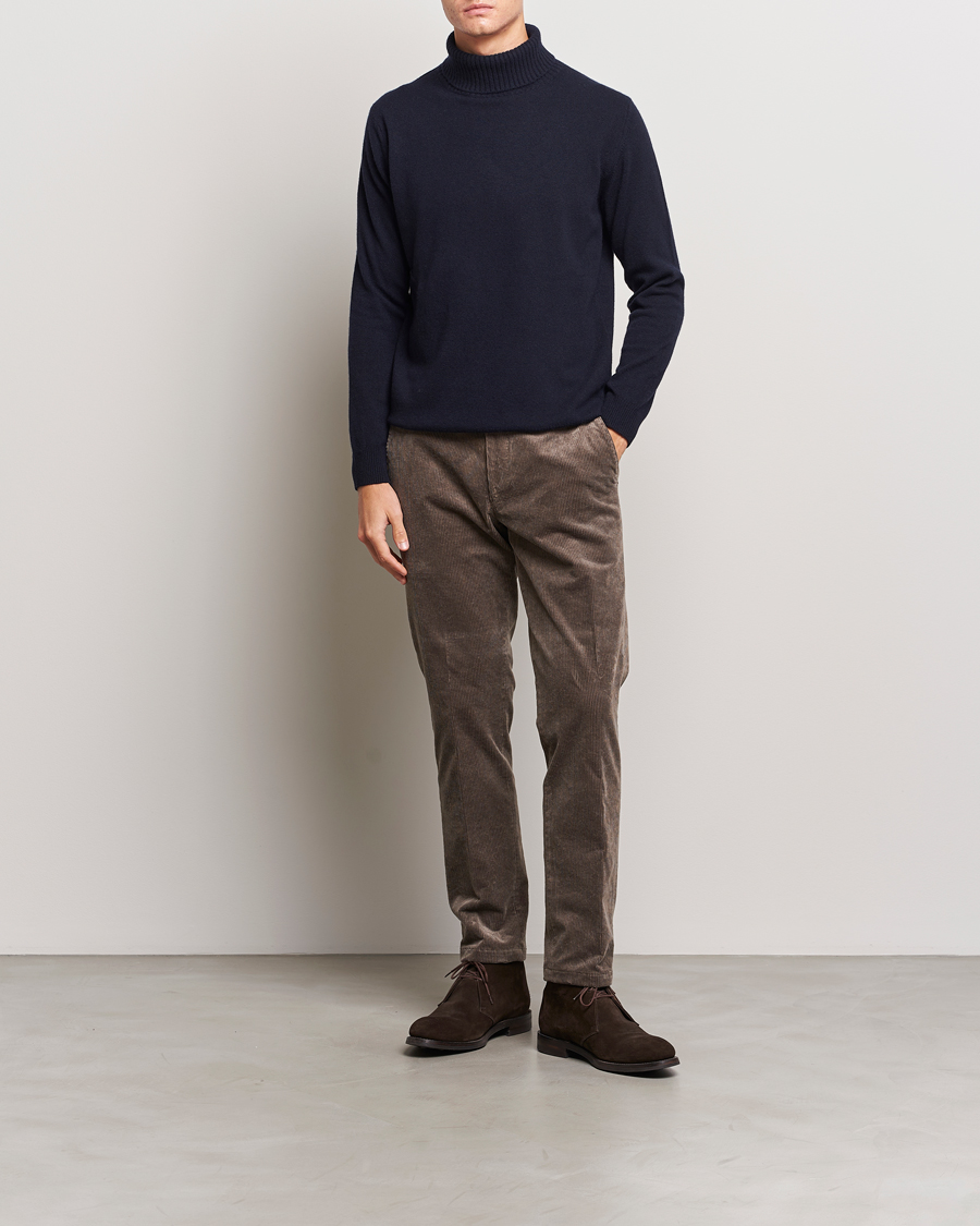 Homme | Pantalons | Oscar Jacobson | Denz Corduroy Trousers Nutmeg