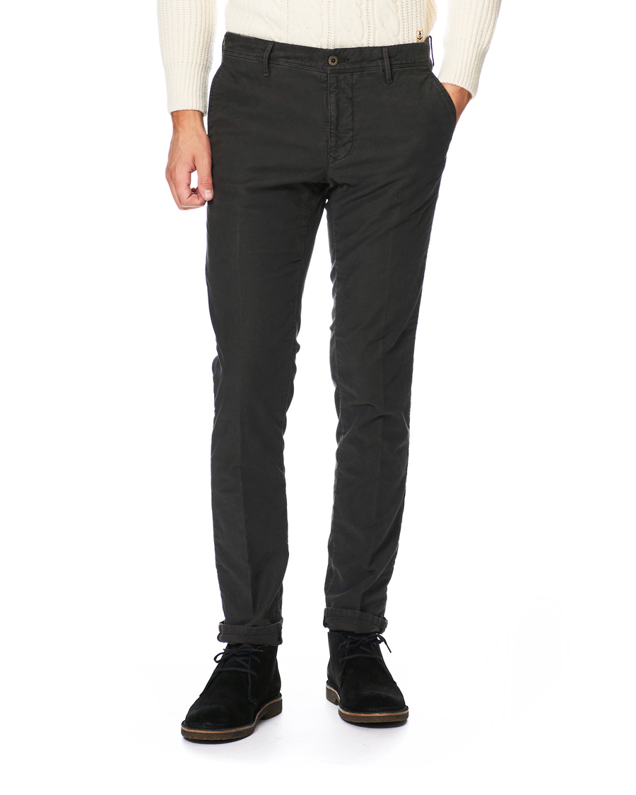 Homme | Pantalons | Incotex | Slim Fit Garment Dyed Washed Slacks Black