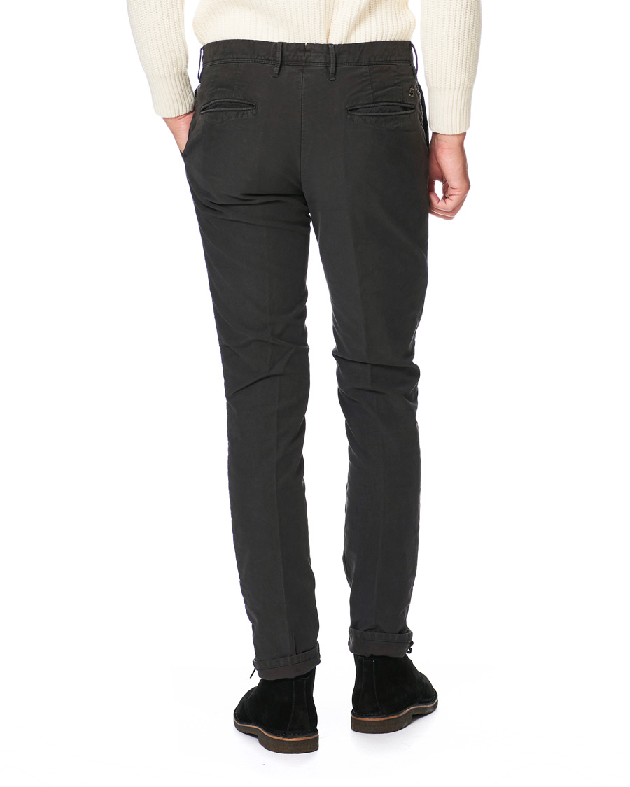 Homme | Pantalons | Incotex | Slim Fit Garment Dyed Washed Slacks Black