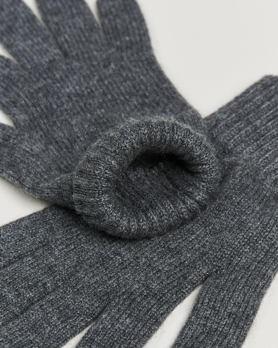 Homme | Johnstons of Elgin Knitted Cashmere Gloves Dark Granite | Johnstons of Elgin | Knitted Cashmere Gloves Dark Granite