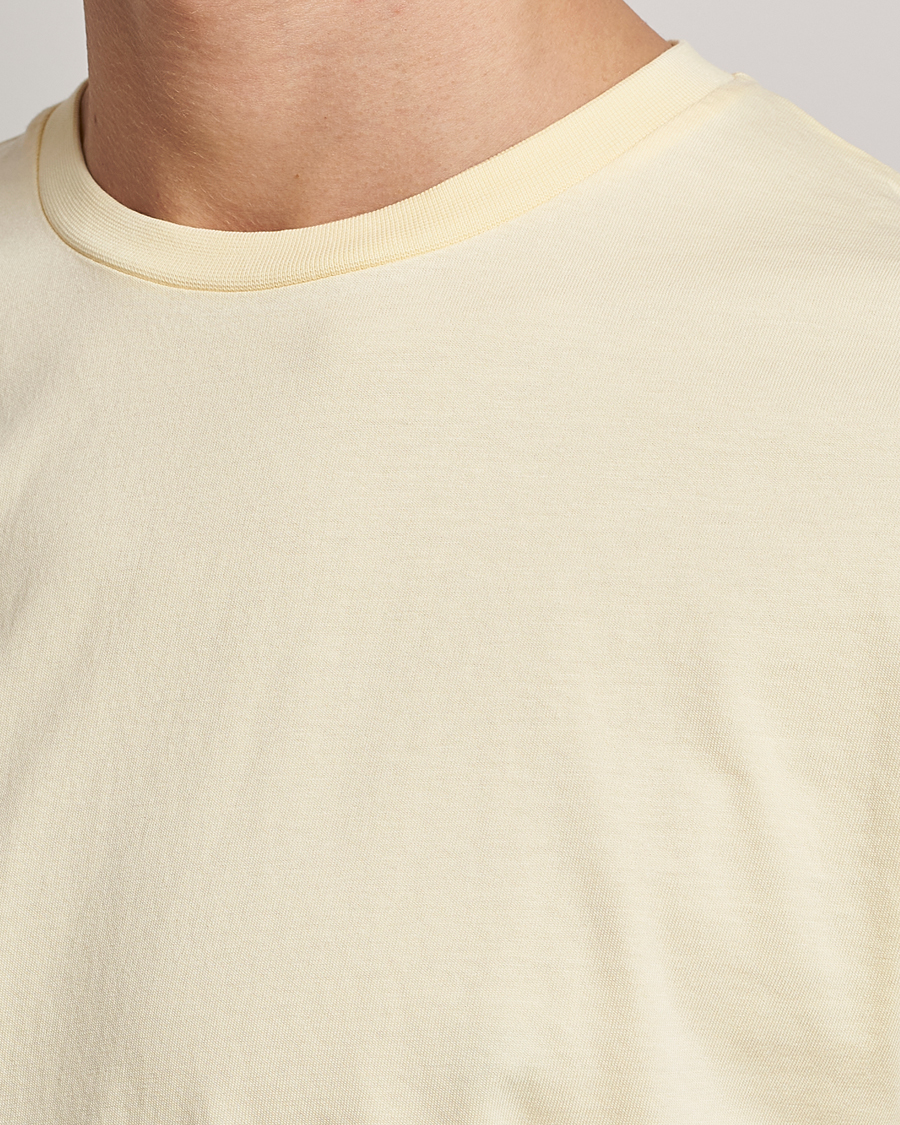 Homme | T-shirts | Colorful Standard | Classic Organic T-Shirt Soft Yellow