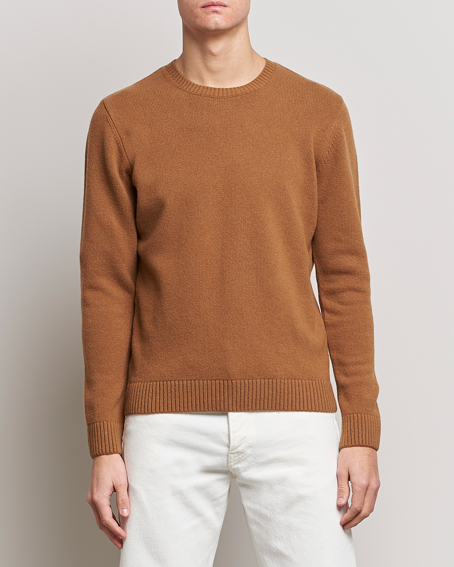 Men | Knitted Jumpers | Colorful Standard | Classic Merino Wool Crew Neck Sahara Camel