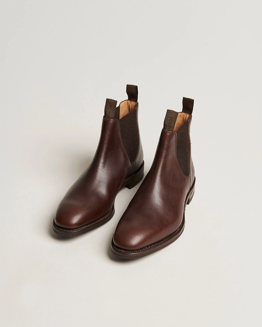 Homme | Handgjorda skor - Skoblockskampanj | Loake 1880 | Chatsworth Chelsea Boot Dk Brown Waxy Calf