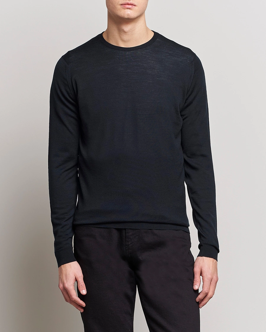 Homme | Sections | John Smedley | Lundy Extra Fine Merino Crew Neck Black