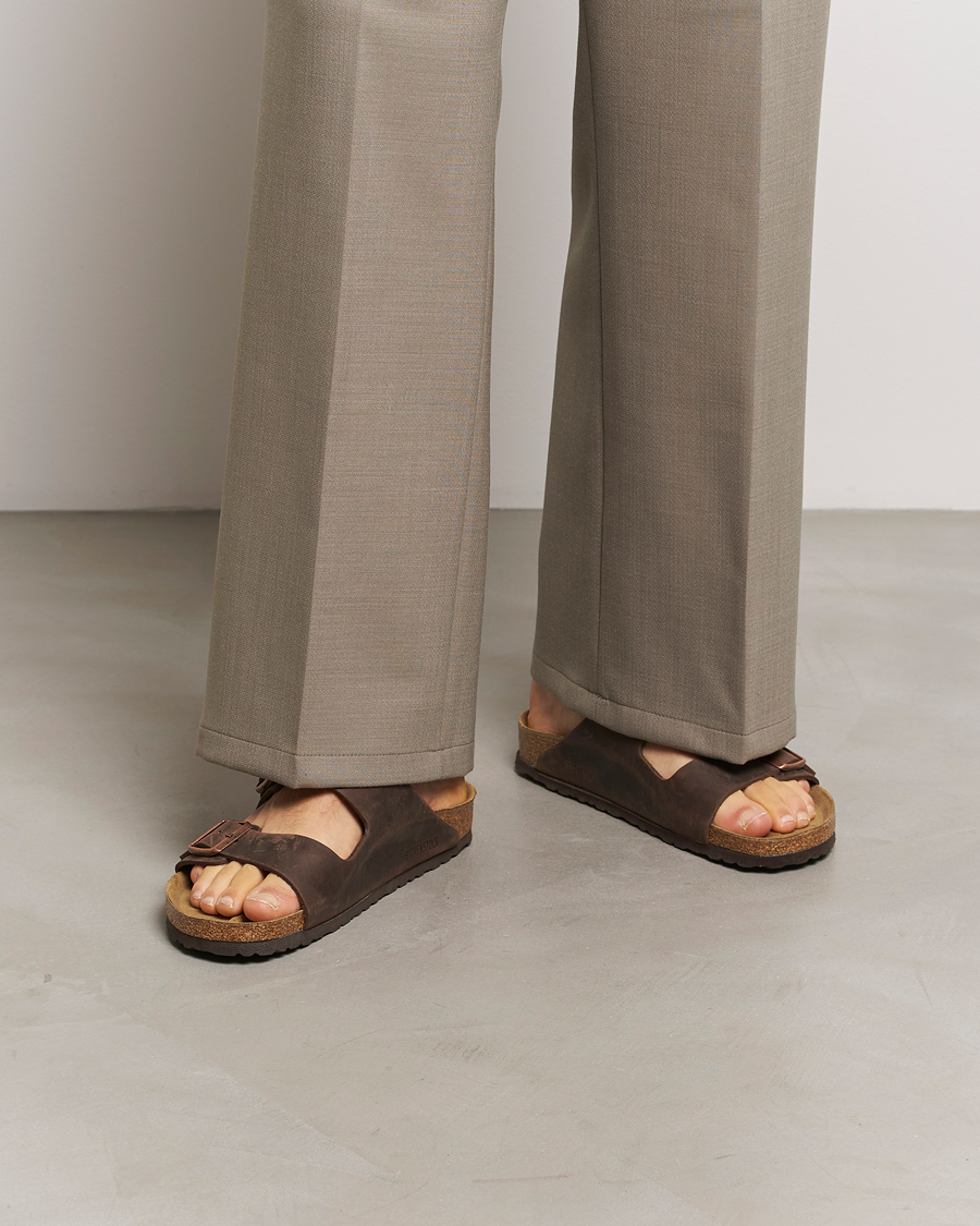 Homme | Sandales Et Mules | BIRKENSTOCK | Arizona Classic Footbed Habana Oiled Leather