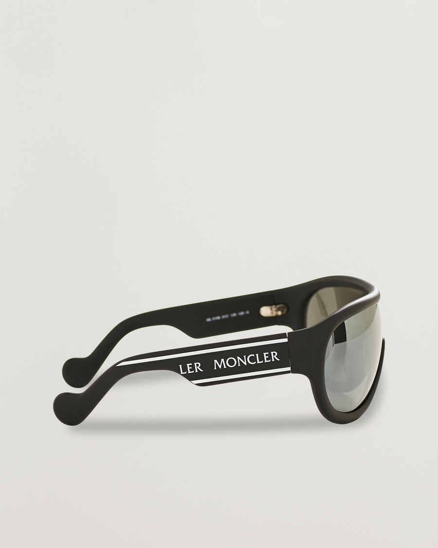 Homme | Moncler Lunettes ML0106 Sunglasses Matte Black | Moncler Lunettes | ML0106 Sunglasses Matte Black